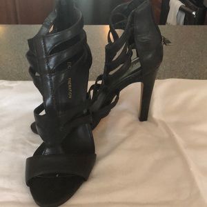 BCBGeneration black 4” heels